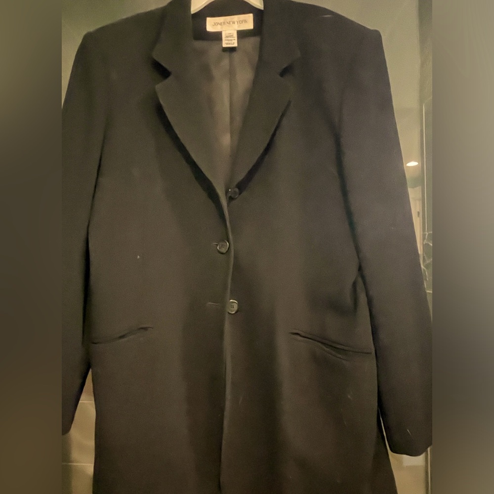Jones of New York black blazer